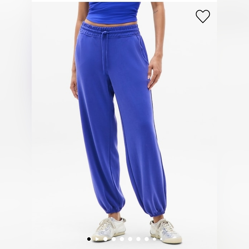 NWT Athleta Seasoft Jogger
